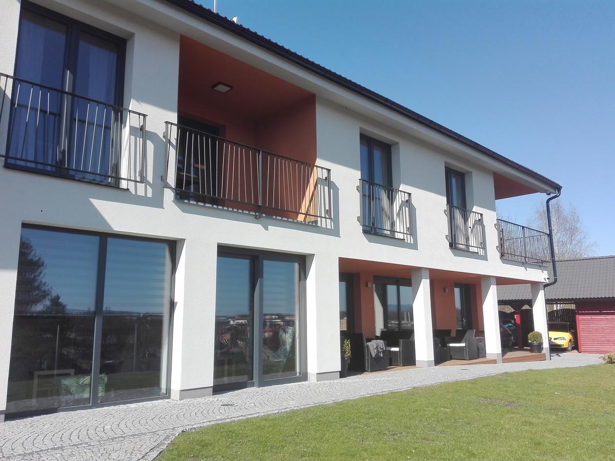 Penzion Cafe Na Svahu Cheb Exteriör bild