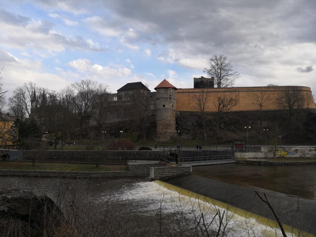 Penzion Cafe Na Svahu Cheb Exteriör bild
