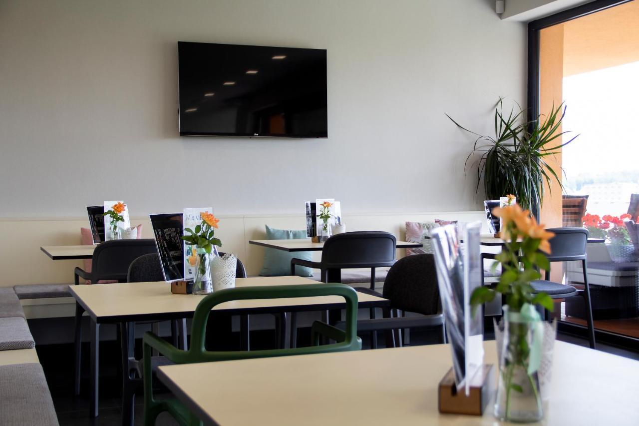 Penzion Cafe Na Svahu Cheb Exteriör bild